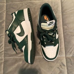 Nike Dunk low white & green/Michigan green